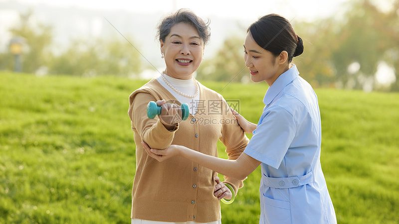 智慧养老上门服务机构排名：揭秘优质服务的核心要素