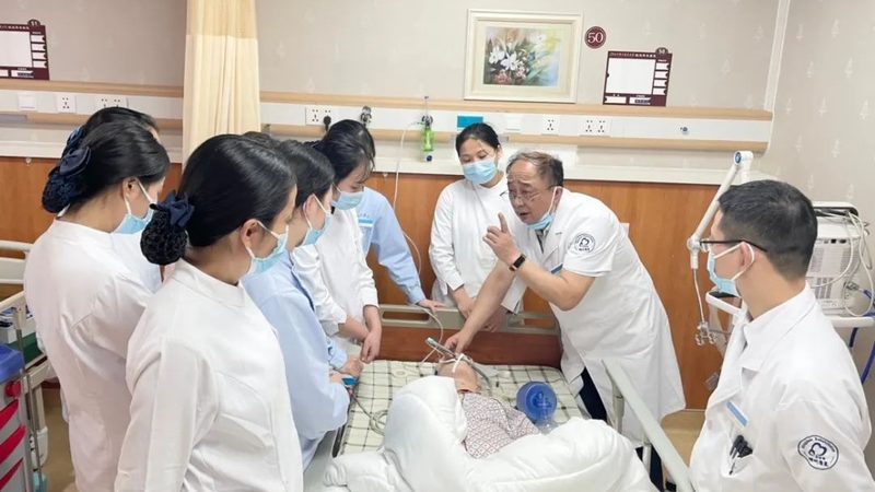 智慧养老终端设备材质分类解析：如何选择更适老的材料**