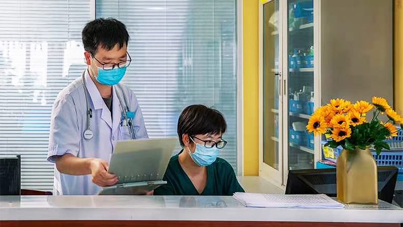 老年公寓医养结合：优势与挑战并存